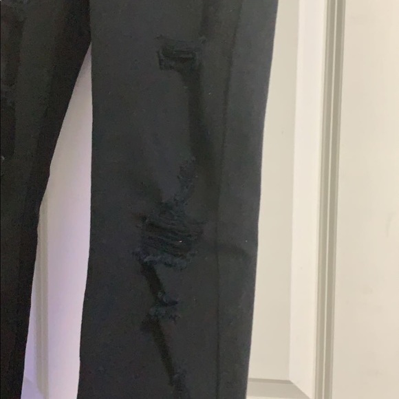 H&M - black tight high rise ripped jeans - Picture 4 of 4